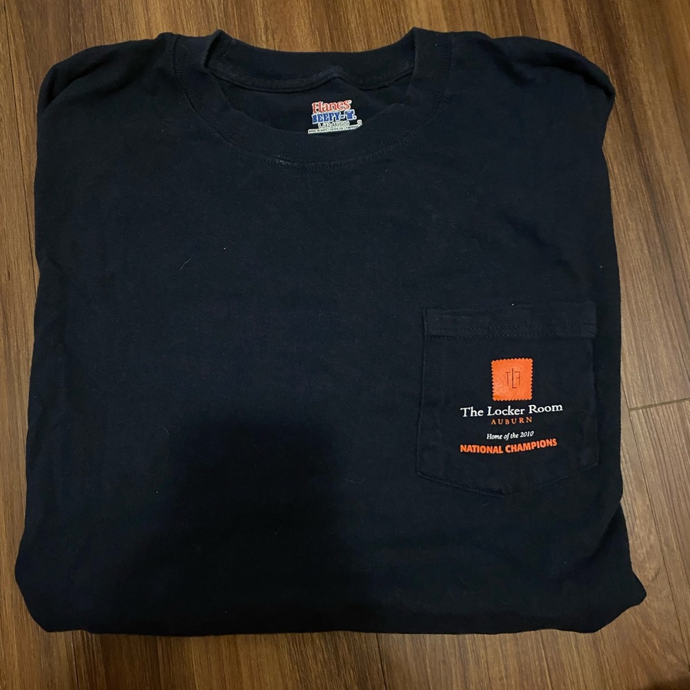 Locker Room Tee - Picture 2 of 4